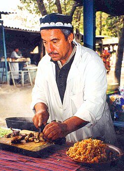 Variedad de platos tayikos