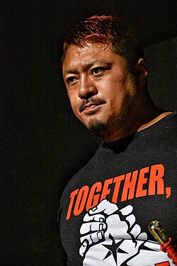 Yuji Hino en acción