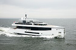 Imagen ilustrativa de Feadship: Líder Mundial en la Construcción de Superyates de Lujo