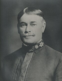 Líder naval
